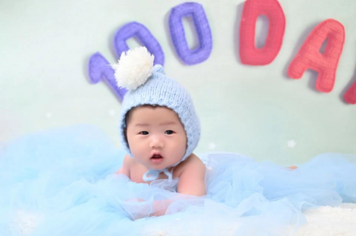 借卵生子机构6个月宝宝体重